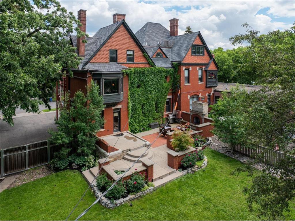 The New Victorian Mansion Bed & Breakfast Saint Paul Luaran gambar